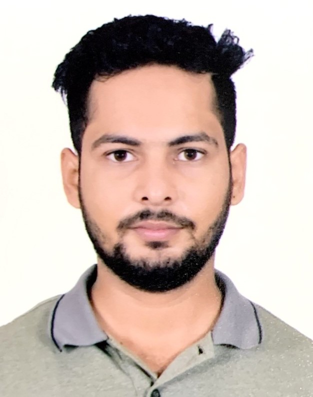 A person with a beard

AI-generated content may be incorrect.